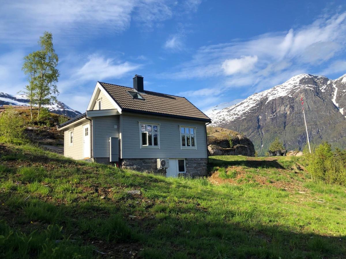 Tunold Gard - Freden Villa Stryn Bagian luar foto